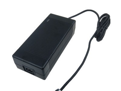 太阳能板清洁机器人用锂电池充电器16.8V10A图5