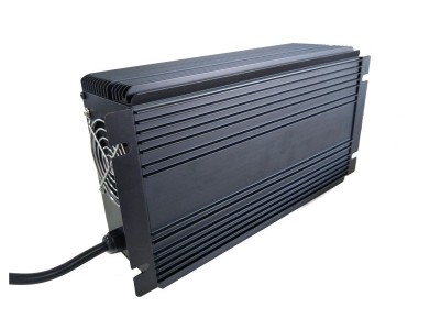 20串铁锂电池73V20A充电桩储能UPS充电器图5
