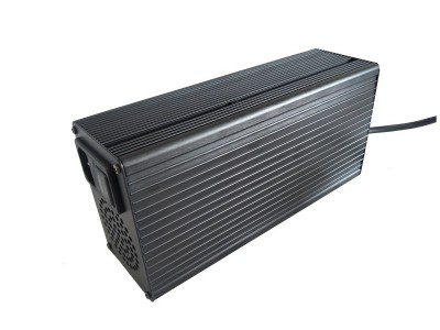 户外应急电源铅酸水电池72V6A充电器图4