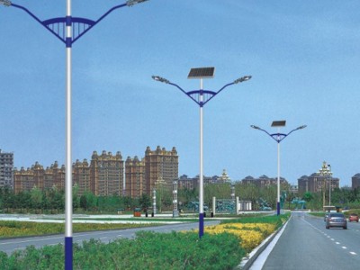 厂家供应太阳能路灯户外灯5米6米8米新农村道路大功率led路灯杆图3