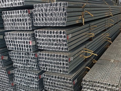 天津现货 铝镁锌光伏支架 导轨c型钢支架 U Z型钢 太阳能光伏支架图4