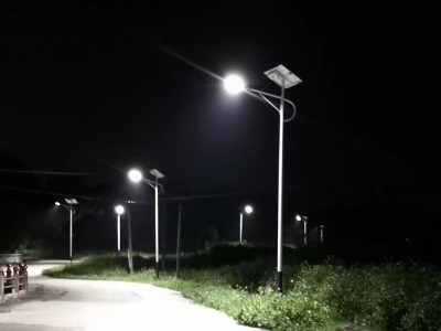太阳能路灯led 户外灯新农村小区广场非标定制庭院灯家用高杆路灯图5
