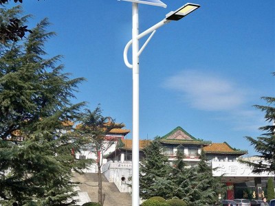 太阳能路灯全套户外灯456米高灯杆超亮30W大功率LED道路庭院灯图4