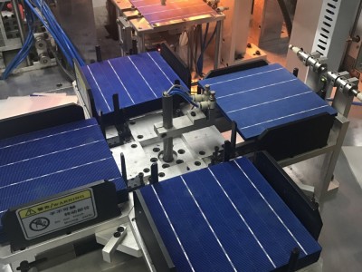 厂家多晶硅太阳能板电池板200W光伏板充电板蓄电池供电直供照明用图4
