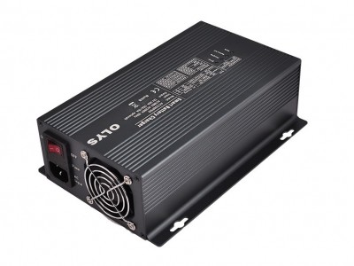 AC-DC交流充电器 多种电池220V~12V交流带蓝牙显示器智能充电器图3