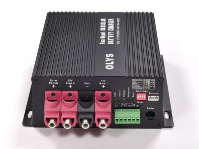 汽车电池充电器 12V/30A60A太阳能+汽车发动机双电池智能充电器图3