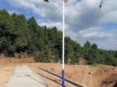 厂家直供太阳能路灯户外庭院新农村一体化led超亮6米工程路灯照明图5