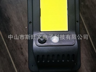 新款室外太阳能路灯感应庭院壁灯智能带遥控照明灯COB强光小路灯图5