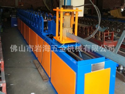 厂家供应U型槽设备 U型槽机 导槽机设备 全自动冷弯成型机图4