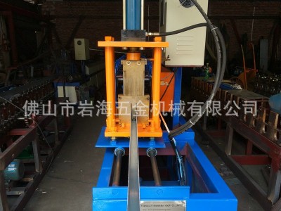 厂家供应U型槽设备 U型槽机 导槽机设备 全自动冷弯成型机图2